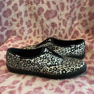 Keds Flats Metallic Silver Black Floral Slip-On Sneakers Women’s Sz 6.5 Shoes